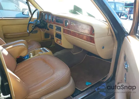 1984 Rolls-Royce Silver Spirit from USA, damaged, VIN SCAZS42A8ECX09917